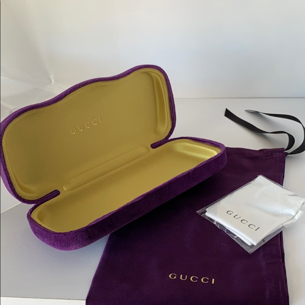 Gucci sunglass case purple velvet & satin dustbag
